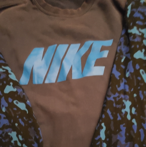 Nike Other - Nike crewneck sweater splatter camo xl